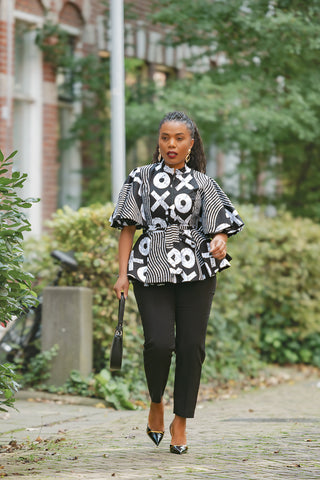 HANNA BLACK AND WHITE TOP