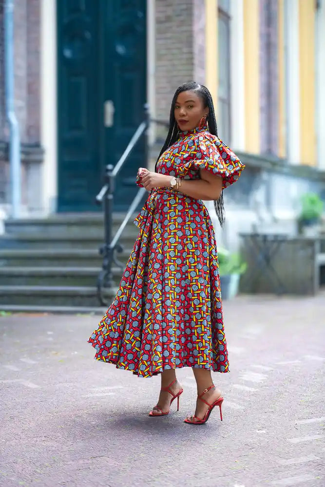 Women's Ankara wedding Outfit with puff sleeves side view 