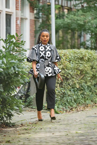 HANNA BLACK AND WHITE TOP Shirts & Tops