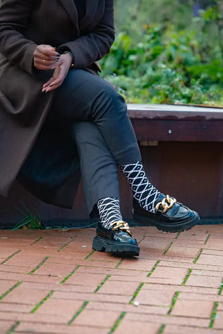 LOME BLACK AND WHITE SOCKS UK 4-8/EU 36-41